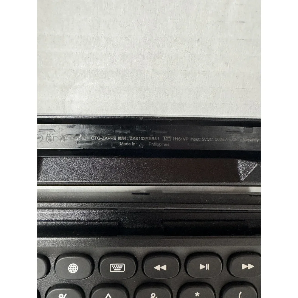 Zag QWERTY‎ iPad Tablet Keyboard 10.25 inches Untested